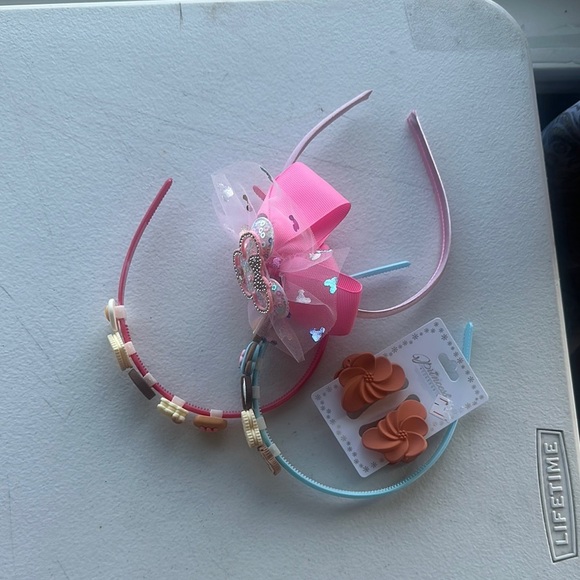 NEW Pink and Blue Headbands with Bow and Charms - Picture 3 of 3